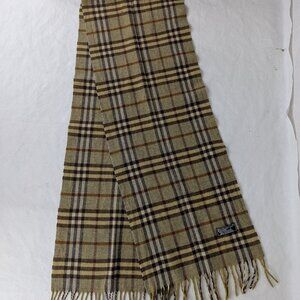 Authentic BURBERRY Lambswool Check Scarf  Green Plaid  RARE FIND  VALUE